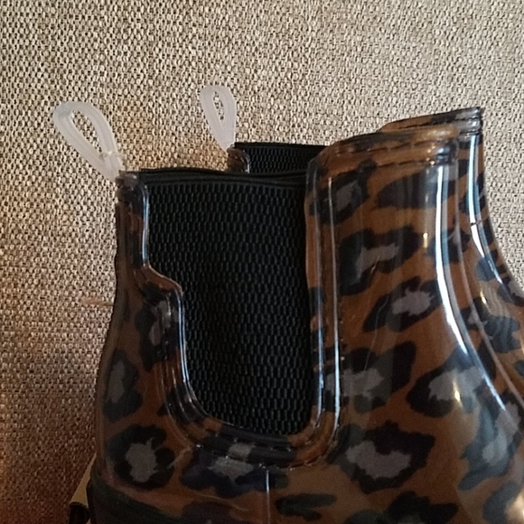 NWT!! Seven7 Halifax boots fur on sole - Picture 4 of 10